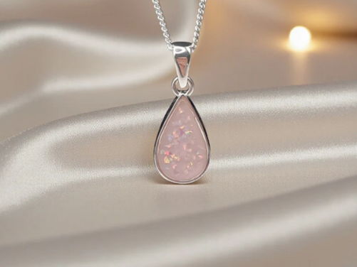 Memorial Ashes Pendant - Vega